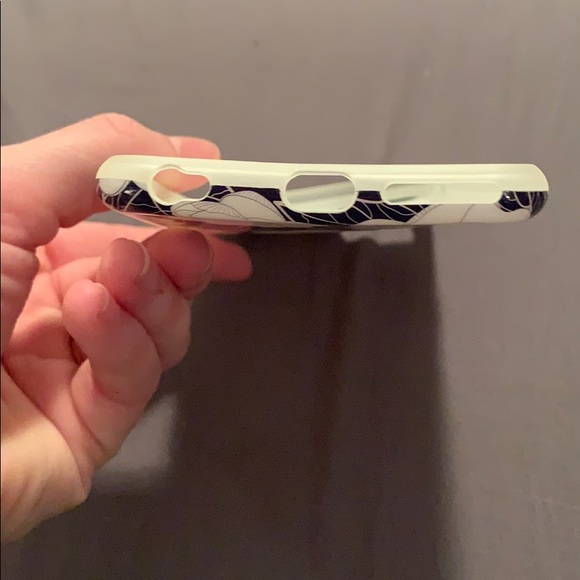 Floral iPhone 6s Plus Case - Picture 3 of 3